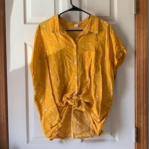 Daisy print tie front linen cap sleeve top